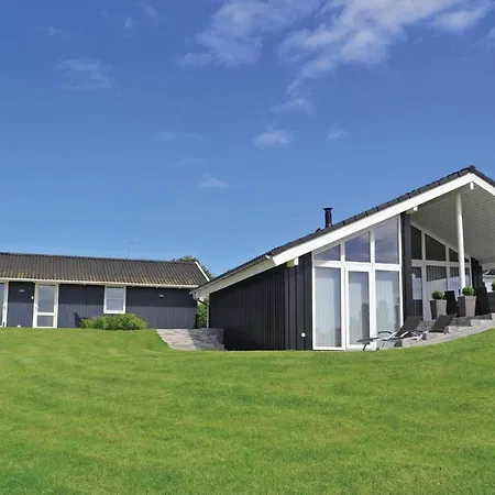 Holiday Fiskervej With Fireplace And Shower